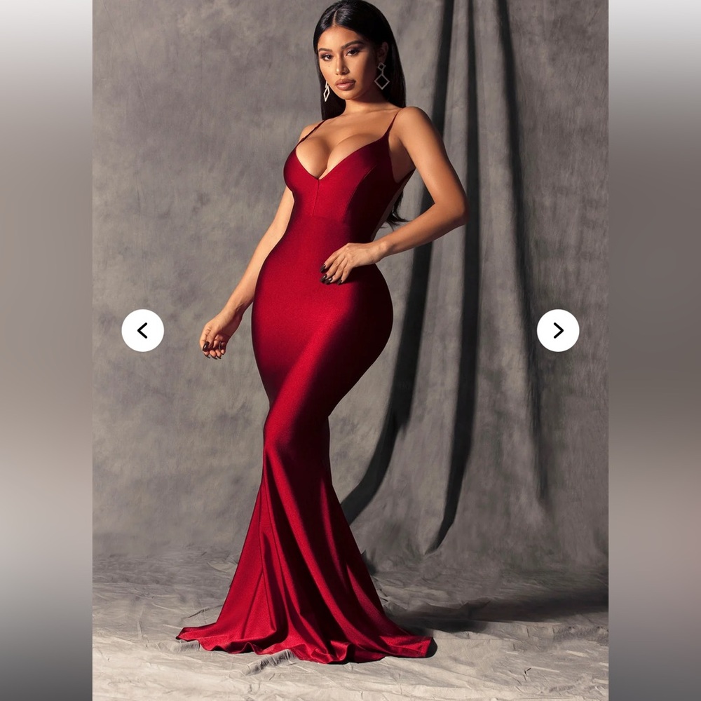 Wine red backless gown